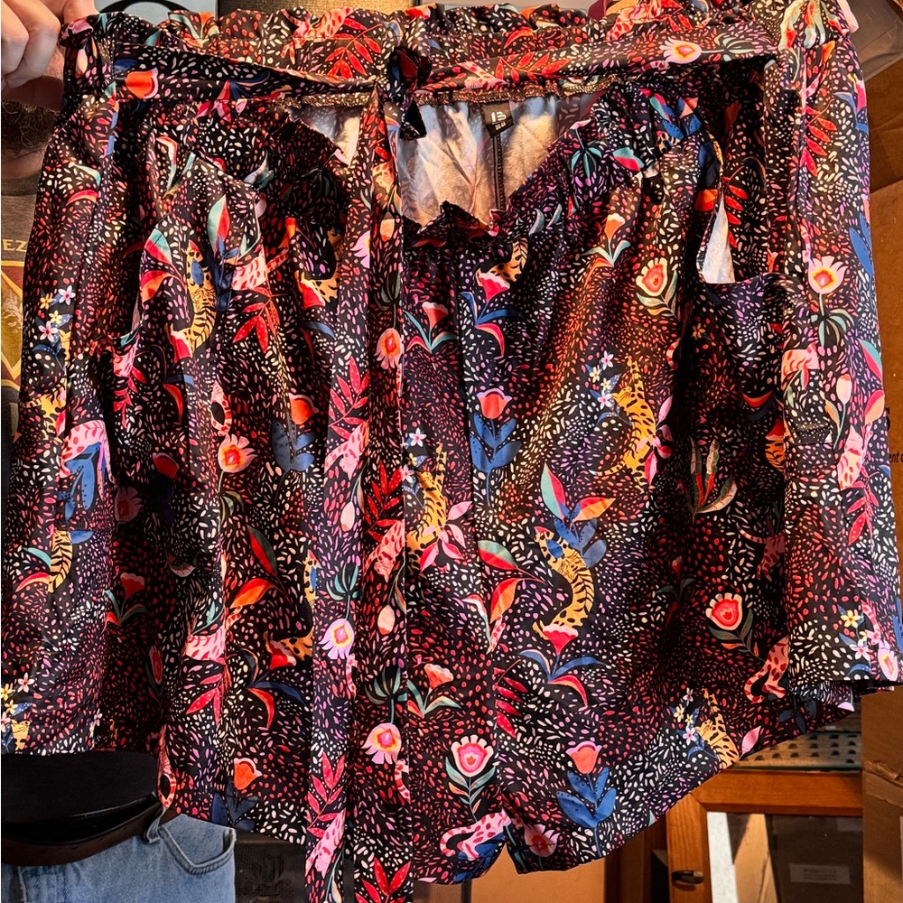 Shorts that are light weight summer shorts